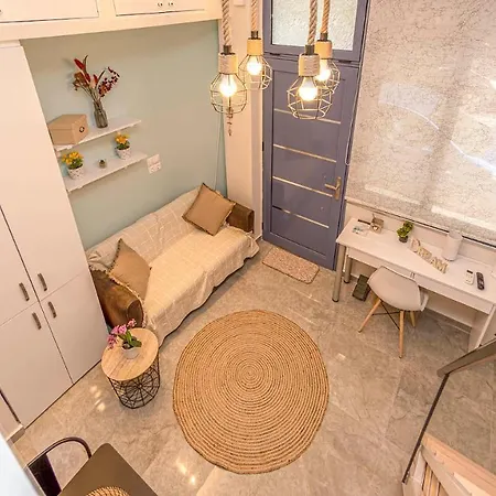 Апартаменты A Unique Loft