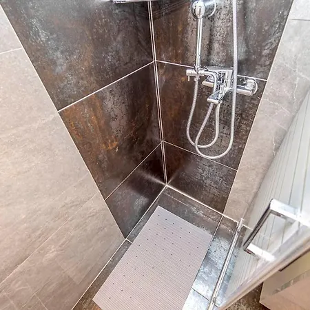 Апартаменты A Unique Loft