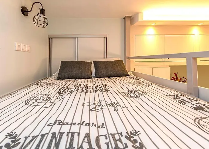 דירה A Unique Loft